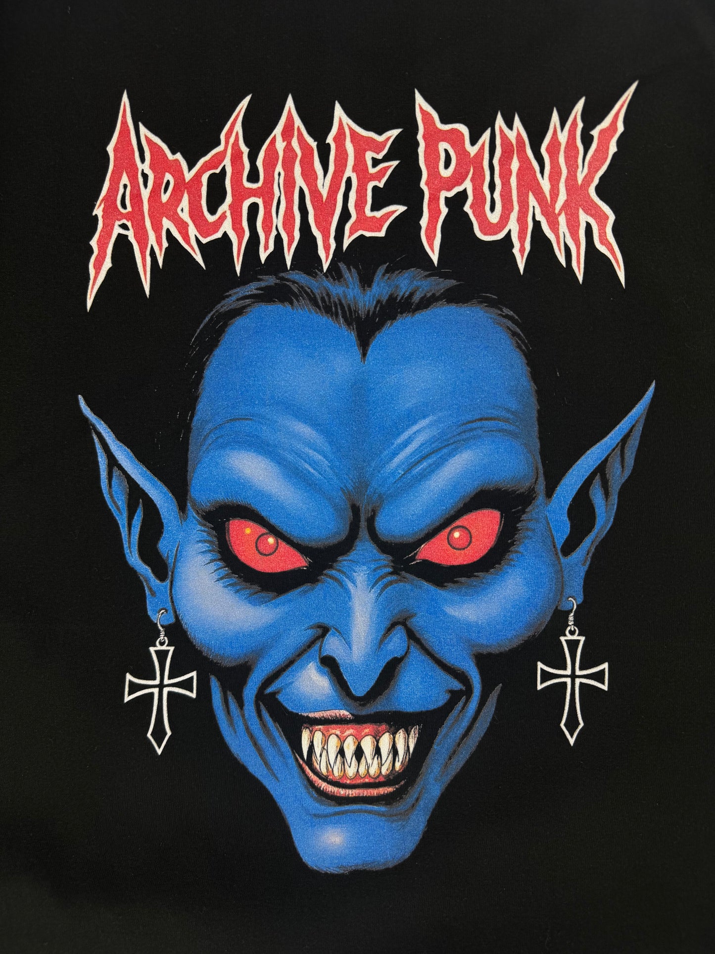 "Nightfang" T-SHIRT