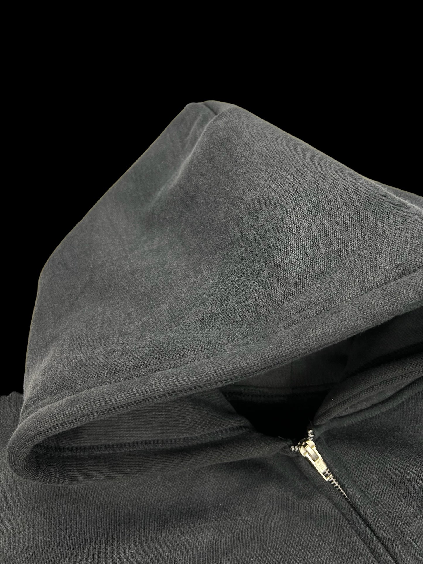 "VINTAGE Washed Curved Zip"